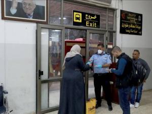 2000 مواطن عالقون في عمان سيعودون تدريجيا ابتداء من الأحد