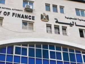 اليوم: "إسرائيل" تحول للسلطة 800 مليون شيكل كقرض