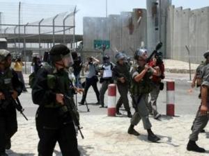 الاحتلال يطلق النار على شاب بالقدس