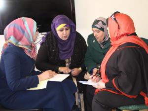 المرأة العاملة: الإعلام الاجتماعي من أجل الضغط والمناصرة ضرورة مرحلية مهمة