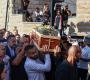 تشييع جثمان الفنان الفلسطيني الكبير سليمان منصور بمسقط رأسه في بيرزيت